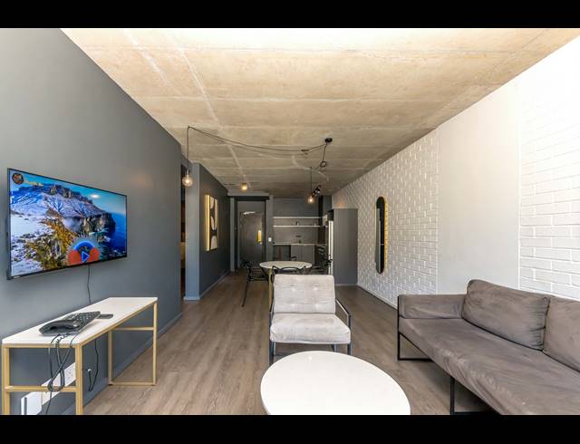 2 BEDROOM APARTMENT FOR SALE IN WOODSTOCK